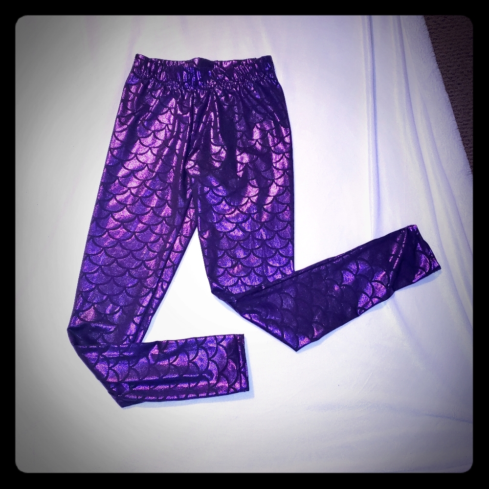 Metallic mermaid leggings